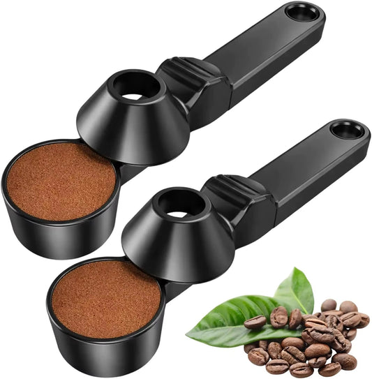 Coffee scoop with funnel